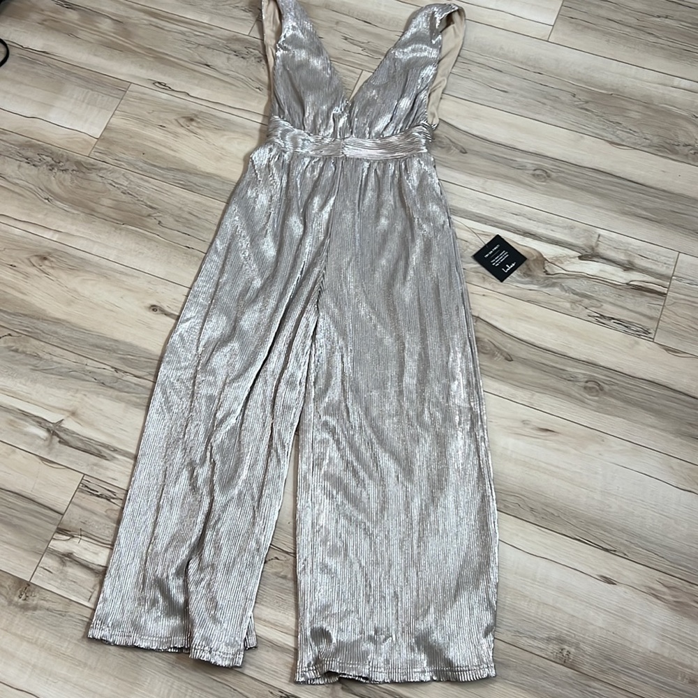 NWT ✨ LULUS Silver Jumpsuit
